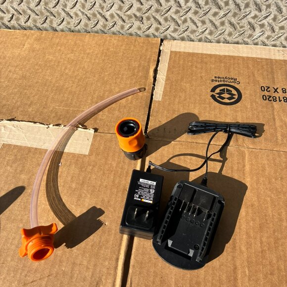 WORX WG629.2 20V Cordless Hydroshot Portable Power Cleaner W/ BATTERY & CHARGER - Picture 2 of 15